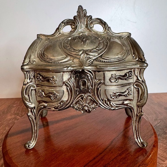 Vintage Rococo Style Velvet Lined Trinket Box Silver Tone Jewelry Box